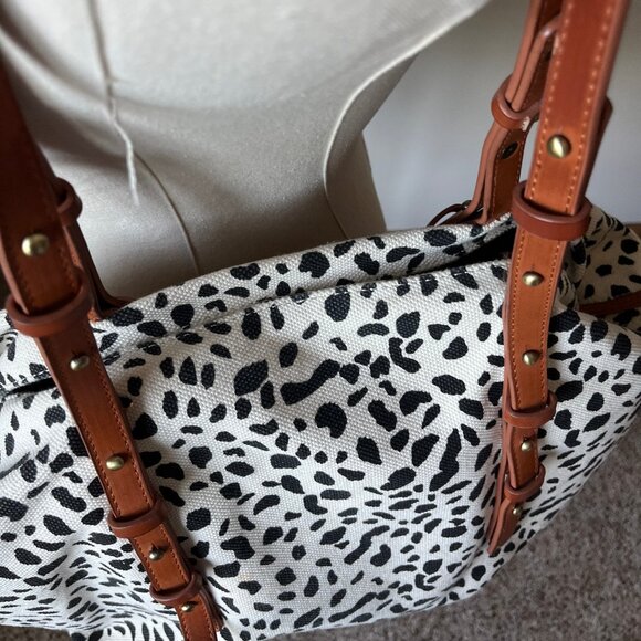 Street Level Canvas Leopard Tote In Ivory - Picture 5 of 10